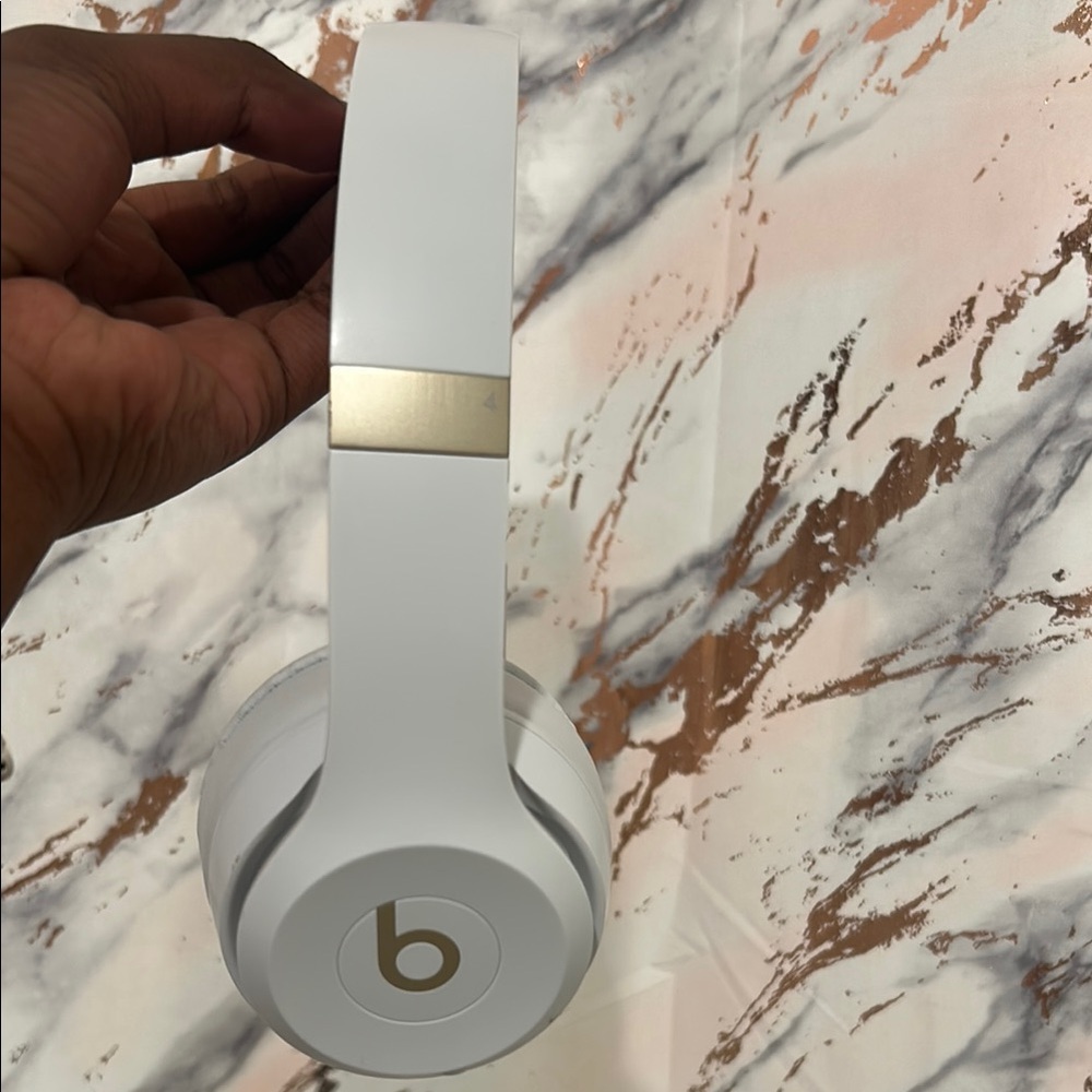 Beats by Dre White Over-Ear Headphones gold and white